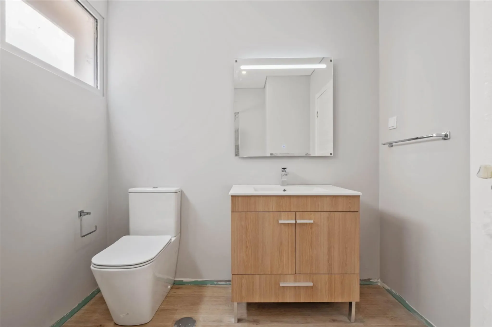 M802 Bathroom