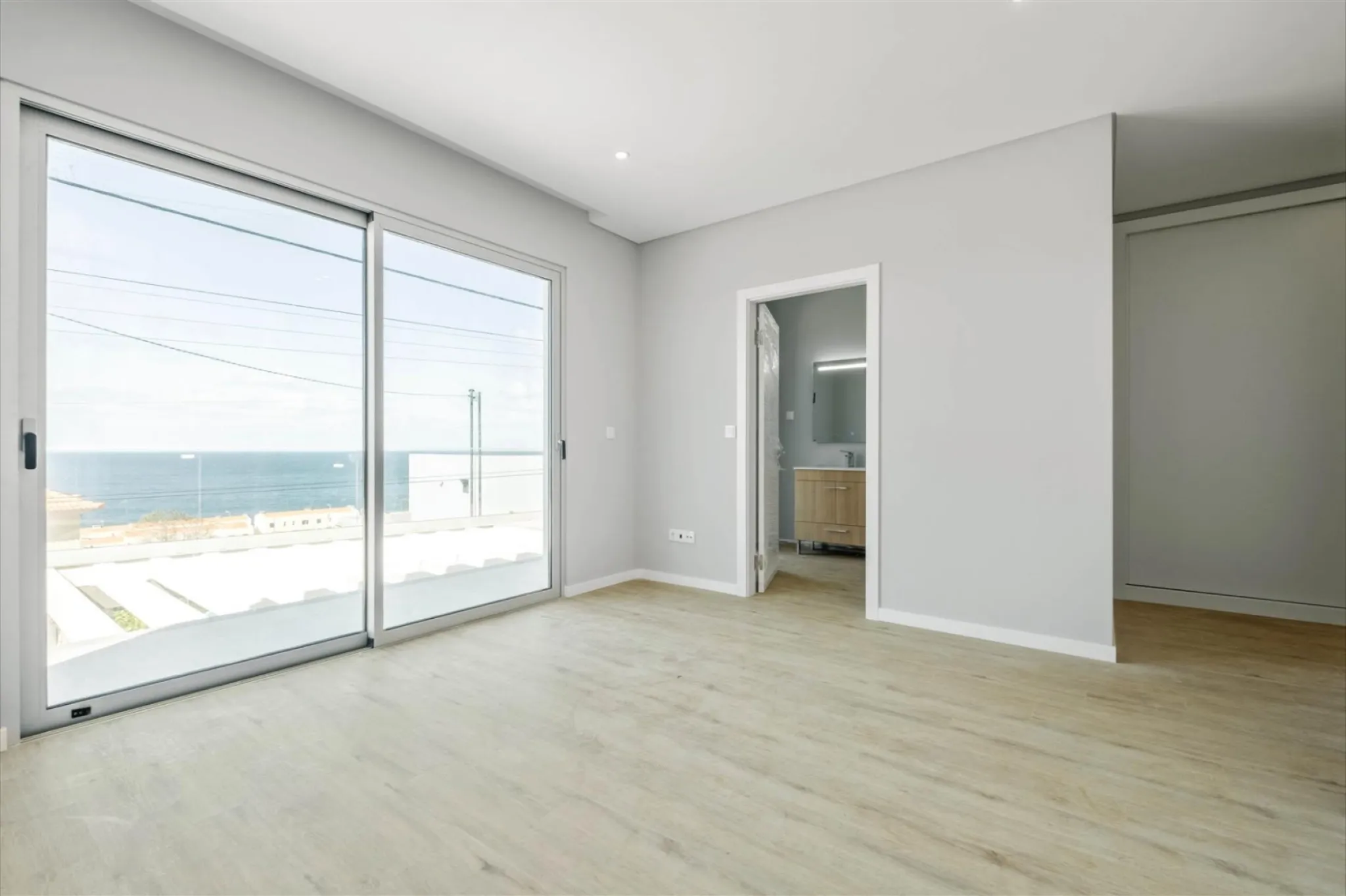 M802 Bedroom