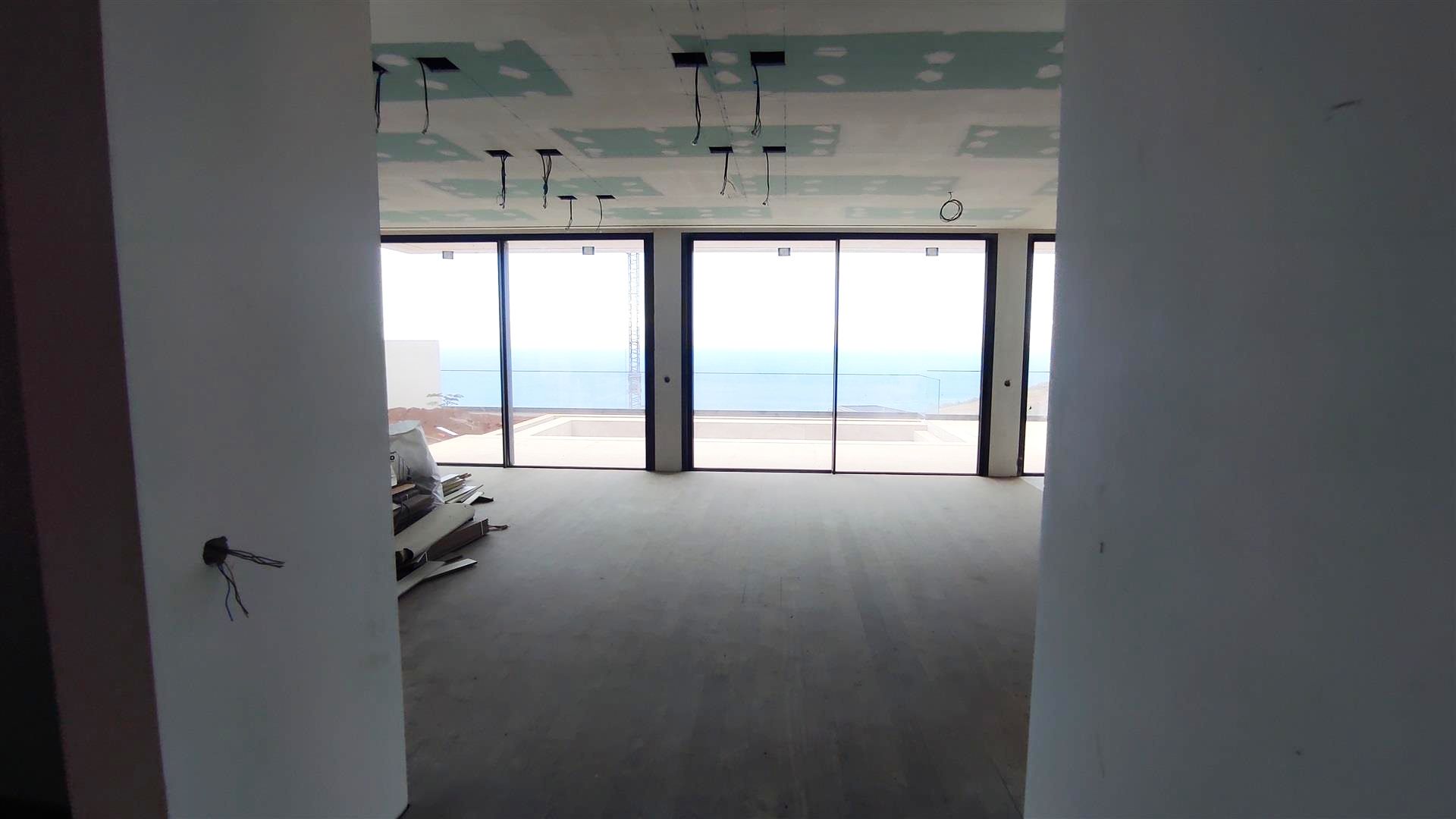 M813 Construction Area