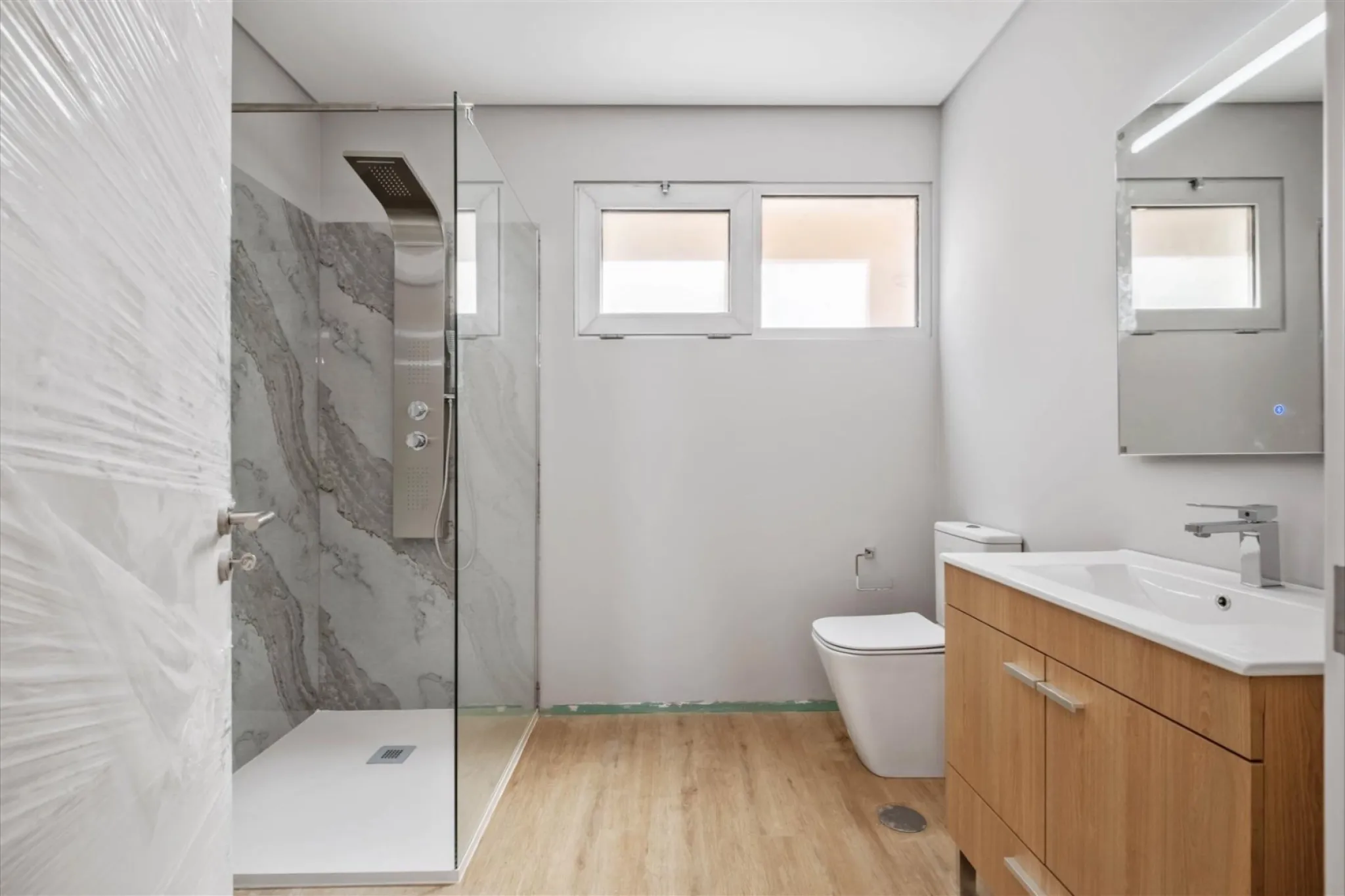 M802 Bathroom