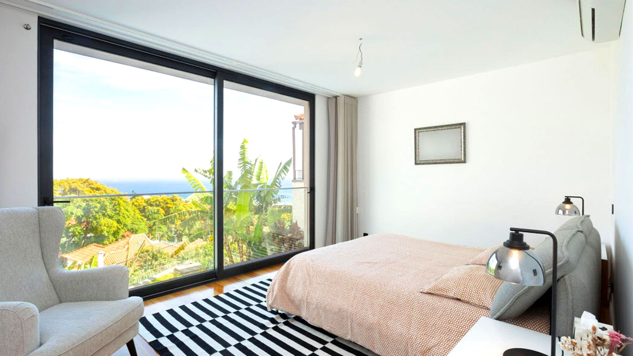 M546 Bedroom