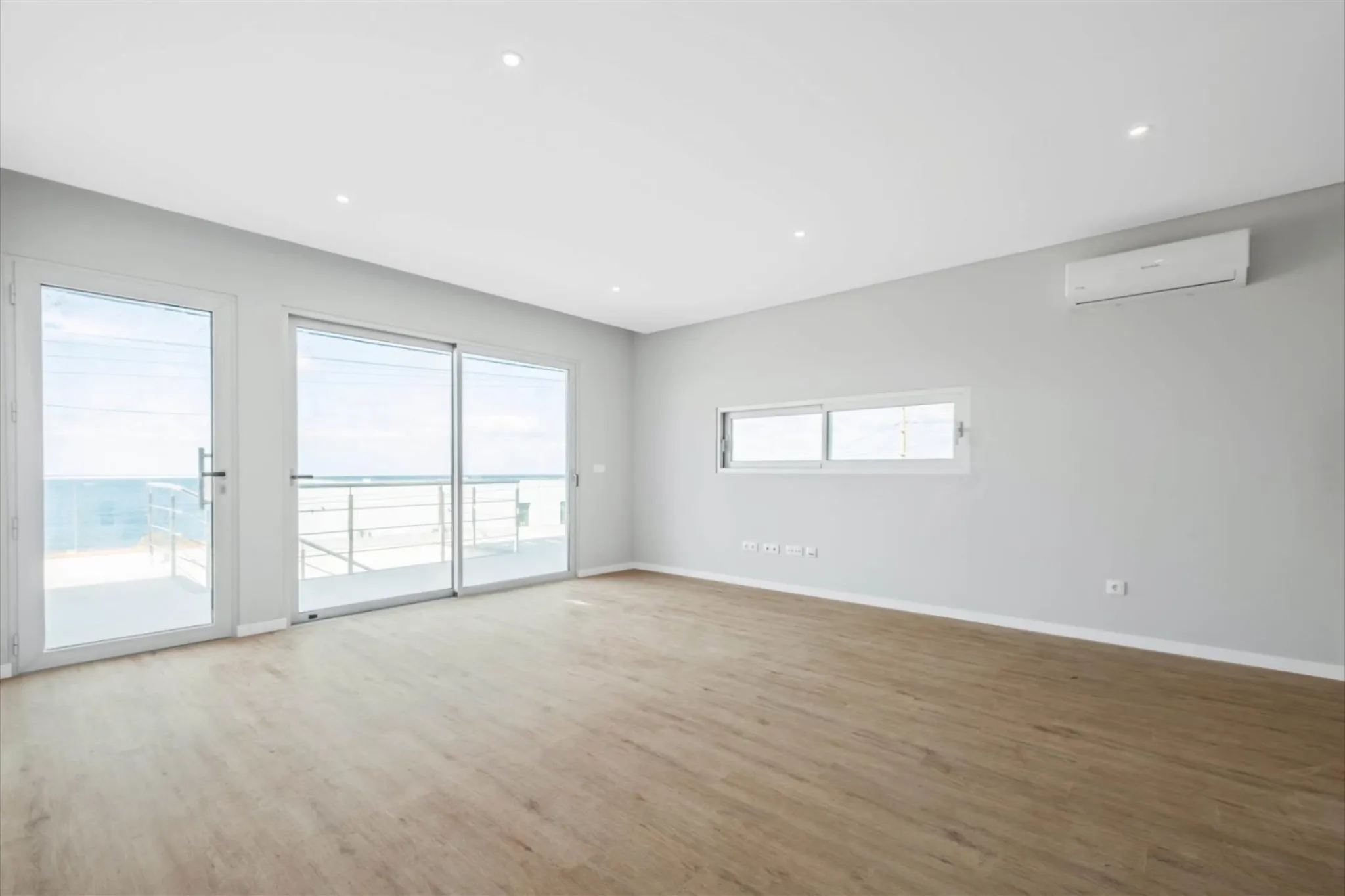 M802 Livingroom
