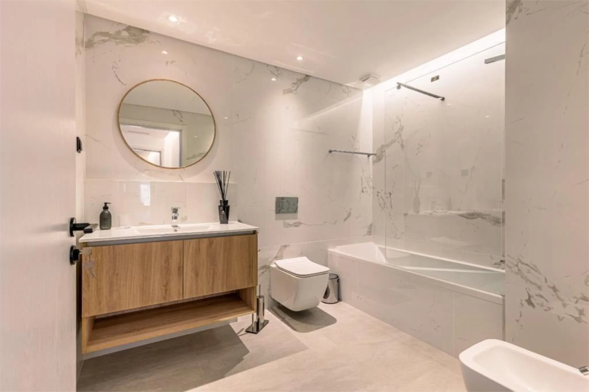 M801 Bathroom