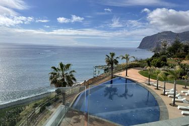 579 Blick auf den Pool und Cabo Girao